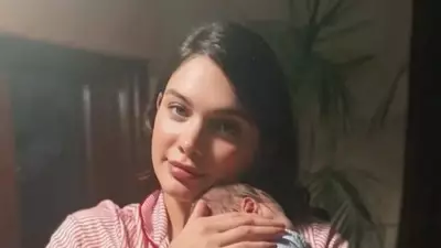 Beste Kökdemir'den Anne Olduktan Sonra İlk Paylaşım: Oğlunu Öpücüklere Boğdu!