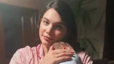 Beste Kökdemir'den Mutlu Aile Pozu: Oğlu Kai Güneş ile Anlar