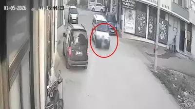Bursa'da Şok Eden Kaza: 2 Yaşındaki Çocuk Aracın Altında Sürüklendi!