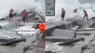 Caddebostan'da 3 Yüzücü Dev Dalgalarla Ölümden Döndü!