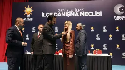 CHP'den AK Parti'ye Geçiş: Arnavutköy'de 152 Yeni Üyeye Rozet Töreni