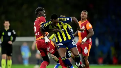 Davinson Sanchez Galatasaray'da 100. Maçına Çıktı! Süper Kupa Finalinde Tarihi An