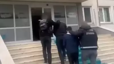 Diyarbakır'da Tomografiyle Yakalandılar: 2 Kişinin Karnından 807 Gram Metamfetamin Çıktı