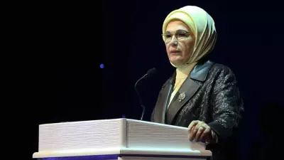 Emine Erdoğan, Palet Türk Müziği İlkokulu'nu Ziyaret Etti: 'Geleceği Yeşerten Emek'