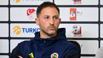 Fenerbahçe ve Beşiktaş, Zuriko Davitashvili için Mourinho'nun Benfica'sıyla Yarışıyor