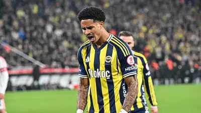 Fenerbahçe'de İlk Yarı Kart Kralı: Oosterwolde 1 Kırmızı 4 Sarı Kartla Öne Çıktı