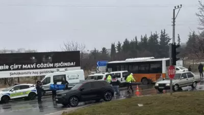 Gaziantep'te Otobüs Arkadan Çarptı: 1 Ölü, 1 Yaralı