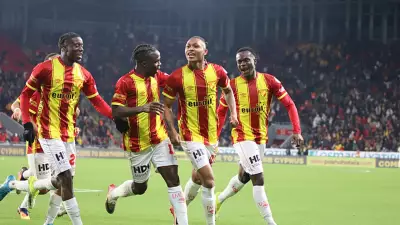 Göztepe'ye Fenerbahçe Maçı Öncesi Sert Darbe: İki Oyuncu Cezalı!