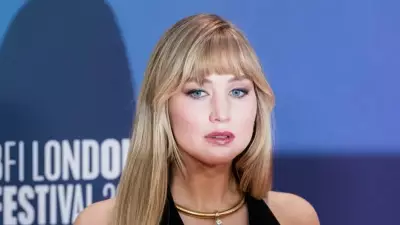 Jennifer Lawrence Evlilik Sırrını Açıkladı: '15 Dakikalık Esneklik Payım Olmalı'