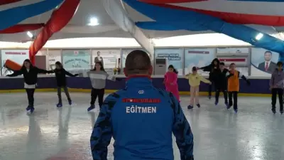 Kağıthane'de Öğrencilerin Yarıyıl Tatili: 22 Branşta Spor, Uzay Evi ve Buz Pateni