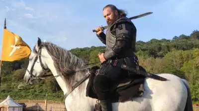 Survivor 2026'nın Gönüllüler Yıldızı Erkan Bilben: 55 Yaşındaki Oyuncu O Ses'te