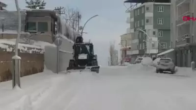 Van'da Kar Felaketi: 405 Yerleşim Yeri Ulaşıma Kapandı!