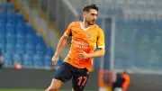 Başakşehir, Ömer Faruk Beyaz'ı Esenler Erokspor'a gönderdi