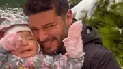 Berk Oktay Kızı Mira Milena ile Kar Keyfi Yaşadı! Baba-Kız Poza Beğeni Yağdı