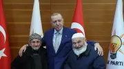 Cumhurbaşkanı Erdoğan Düzceli Vatandaşlarla Buluştu: 100 ve 96 Yaşındakilere Baston Hediye Etti