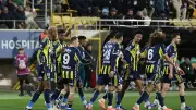 Fenerbahçe Alanyaspor'u 3-2 Yenerek Galatasaray ile Farkı 1'e İndirdi