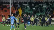 Fenerbahçe Kafilesi İstanbul'a Dönemedi: Hava Şartları Engel Oldu