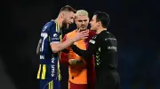 Fenerbahçe Penaltı İstedi, Galatasaray Kart Bekledi! Süper Kupa'da Kritik An