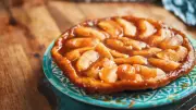 Tarte Tatin Tarifi: Fransız Mutfağının Ters Elmalı Turta Efsanesi