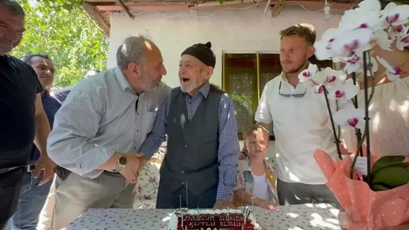 100 Yaşındaki Recep Dede'nin Uzun Yaşam Sırrı: Bu 3 Besini Asla Eksik Etmiyor!