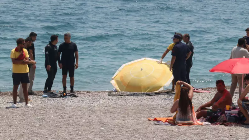 Antalya'da Falezlerden Düşen Genç Sahilde Cansız Bulundu: 'Yüzüyor Sandım, Acı Gerçek Ortaya Çıktı'