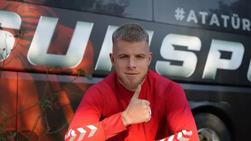 Galatasaray'da Bomba Karar! İki Yıldızın Yolu Ayrıldı - Okan Buruk'tan Şok Hamle