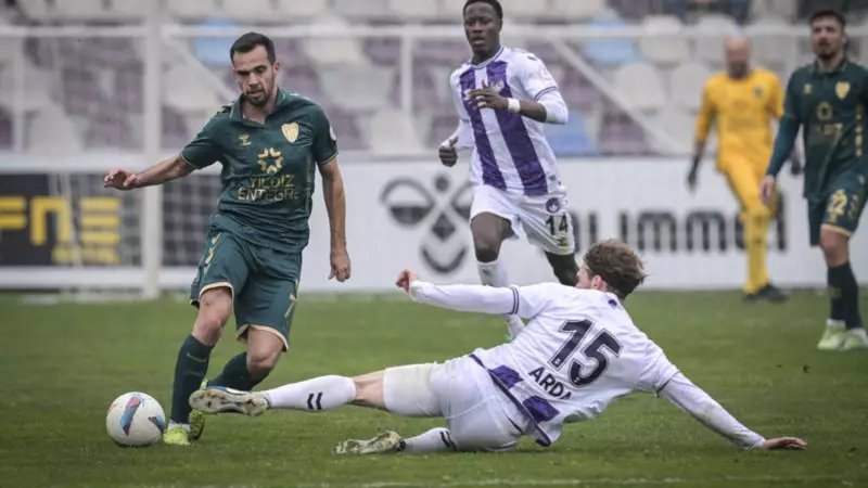 Kocaelispor'da Şok Ayrılık: İki İsim Takımdan Ayrıldı!