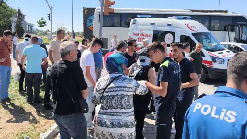Kütahya'da Servis Otobüsü ile Tanker Çarpıştı: 35 Yaralı!