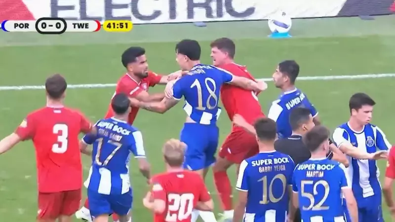 Naci Ünüvar ve Veiga Antrenmanda Kılıçlarını Çekti! İşte Olayın Perde Arkası