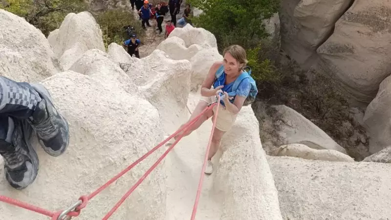 Nevşehir'de Macera Peşinde Koşan Turist Vadide Mahsur Kaldı! İşte Kurtarma Operasyonunun Heyecan Dolu Detayları