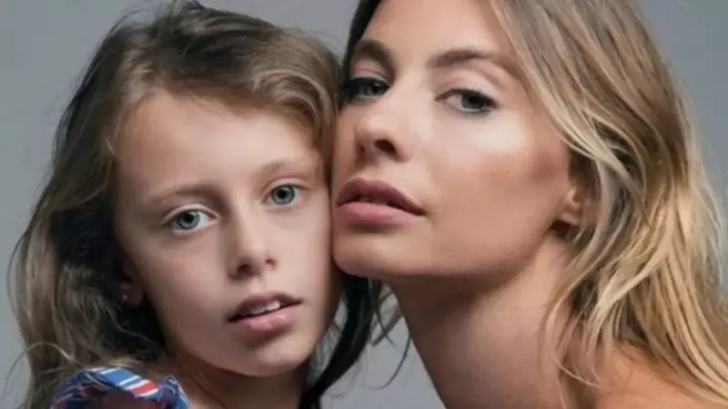 Tuba Büyüküstün'ün Kızı Sare, Annesinin Güzellik Mirasını Taşıyor! İşte Görenleri Hayran Bırakan Kareler