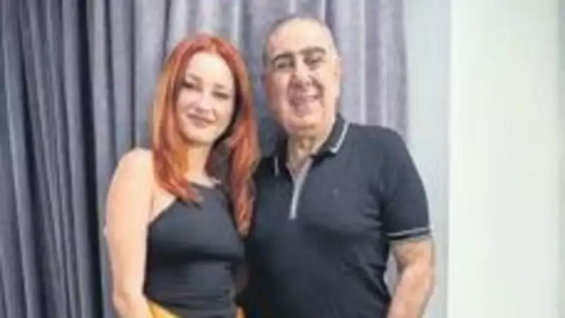Özülkü'den Sürpriz Destek: Sanatçılar Dayanışması Göz Doldurdu!