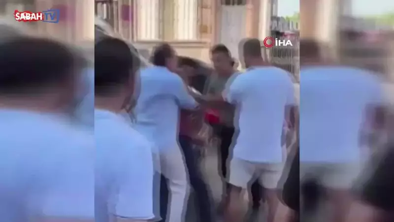 İzmir'de Zabıtanın Seyyar Satıcıya Müdahalesi Sosyal Medyada Fırtına Kopardı!