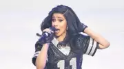 Cardi B'nin Mikrofon Fırlatma Davası: Ünlü Rapçiye Şok Cezası!