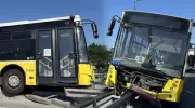 Fatih'te İETT Otobüsü Çelik Bariyerlere Takıldı: Sürücü ve Yolcular Şokta!