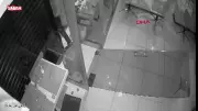 Fatih'te Gözü Dönmüş Soyguncular: 600 Bin Dolarlık Kuyumcu Talanı Kamerada!