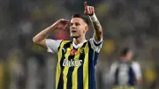 Fenerbahçe'den Bomba Karar: Szymanski İtalya'ya Gitmeyecek!