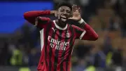 Flamengo, Brezilya Yıldızı Emerson Royal'i Transfer Etti: Milan'dan Süpriz Ayrılık!
