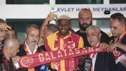 Galatasaray'ın Yıldızı Victor Osimhen'den Dev Gelir: Ayağının Tozuyla Para Basacak!