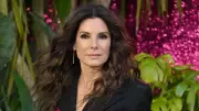 Sandra Bullock: Hollywood'un Parlayan Yıldızının Başarı Hikayesi ve Zamansız Büyüsü