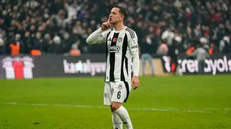Beşiktaş'ta Bomba Transfer! Amir Hadžiahmetović, Hull City'ye Gidiyor