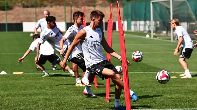 Beşiktaş'ta Lozan Ruhu! Taraftarlar ve Yönetim Tarihi Anlaşma İçin Kenetlendi