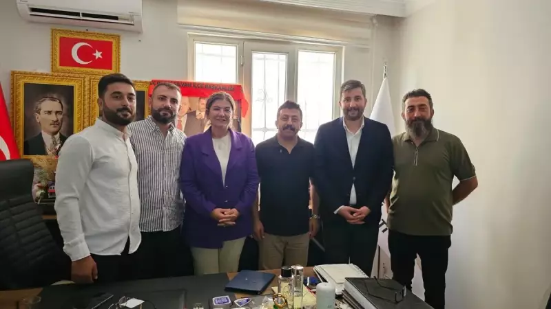 Diyarbakır'da Siyasi Deprem: CHP'li Başkanın Yakınları AK Parti'ye Geçiş Yaptı!