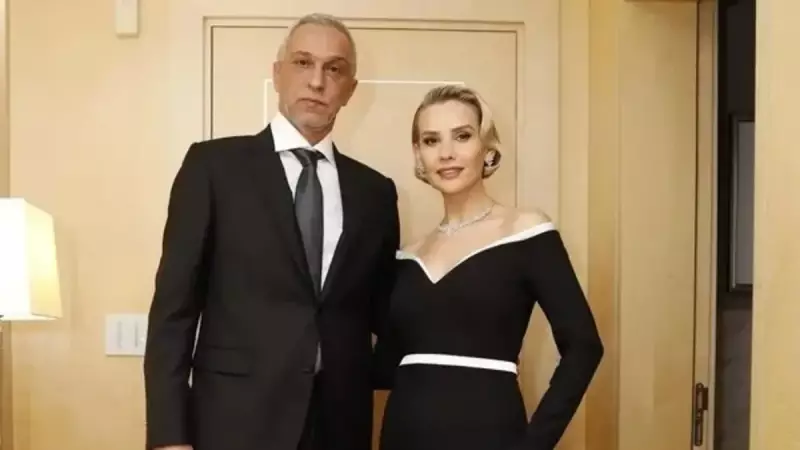Esra Erol'dan Kına Gecesinde Romantik Pozlar! İşte Eşiyle Aşk Dolu Anlar