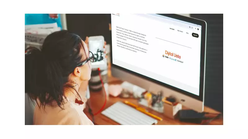Gençler KOBİ'lerin Dijital Dönüşümüne El Atıyor: E-İhracatta Yeni Soluk!