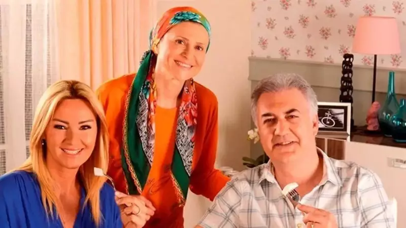 Melek Şahin, 'Çocuklar Duymasın'ın Emine'si, 54 Yaşında Gençlere Taş Çıkarıyor!