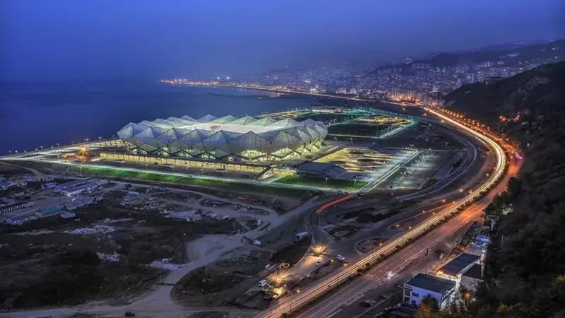 Süper Lig'de Heyecan Dorukta: 11 İlden 18 Takım 17 Statta Mücadele Edecek!