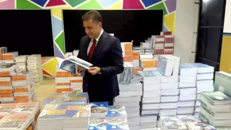 İstanbul'da Eğitim Şöleni: 3 Milyon Öğrenciye 29 Milyon Kitap Hediye!