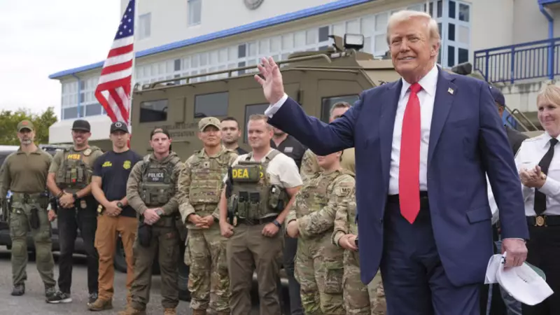 Washington'da Gergin Saatler: Trump'ın Sürpriz Polis Ziyareti ve Olağanüstü Hal İlanı