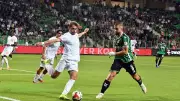 Boluspor, Sakaryaspor'u 4 Golle Geçti: Saha Adeta Bir Gol Şölenine Sahne Oldu!